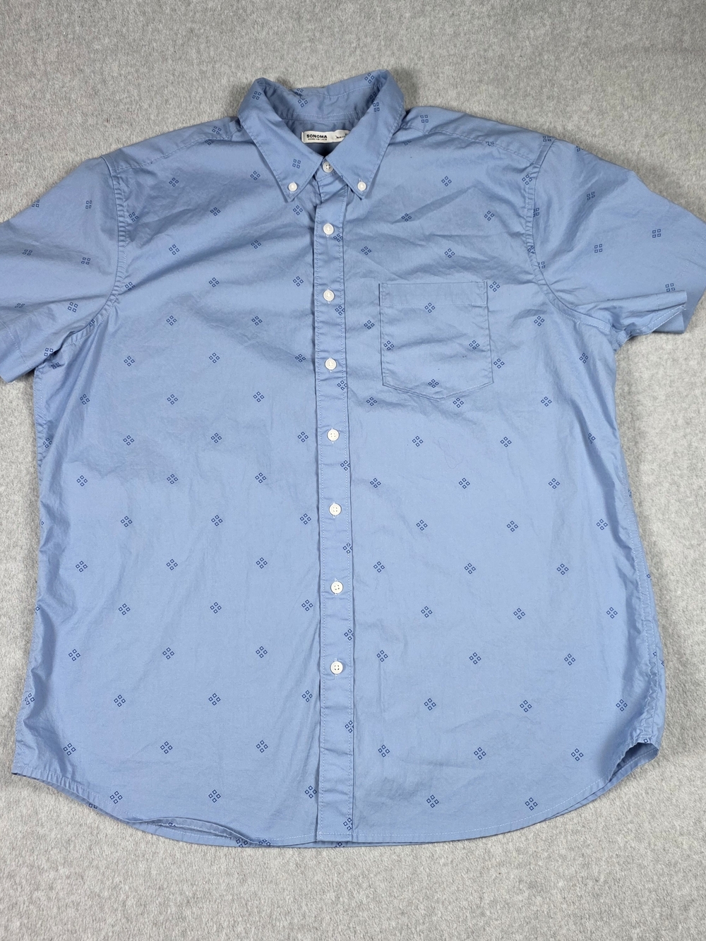 Sonoma Light Blue Short-Sleeve Button-Up Shirt with Micro Print